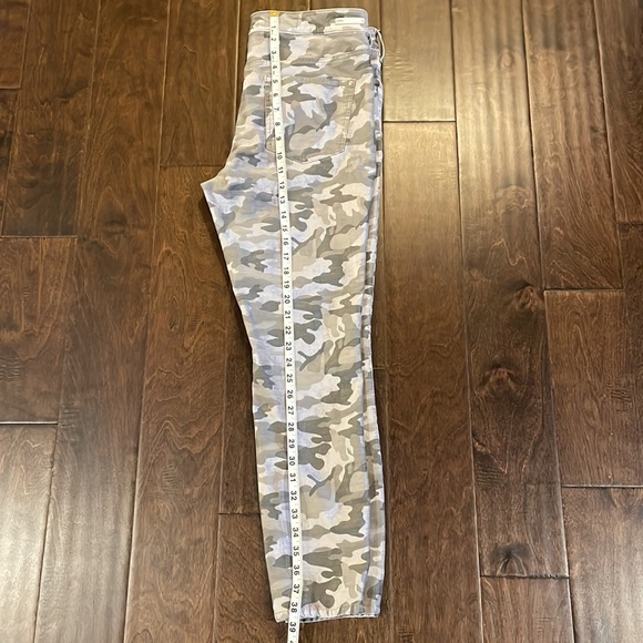 Anthropologie High Rise Skinny Pant - Picture 7 of 10